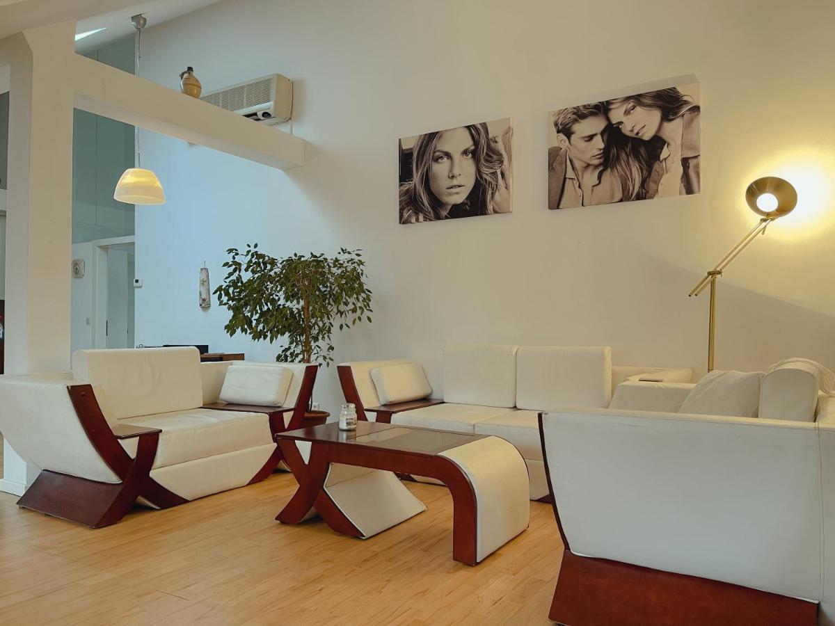 Luxury 150M2 Suite In Most Desirable Area Of Historic Central Bécs Kültér fotó